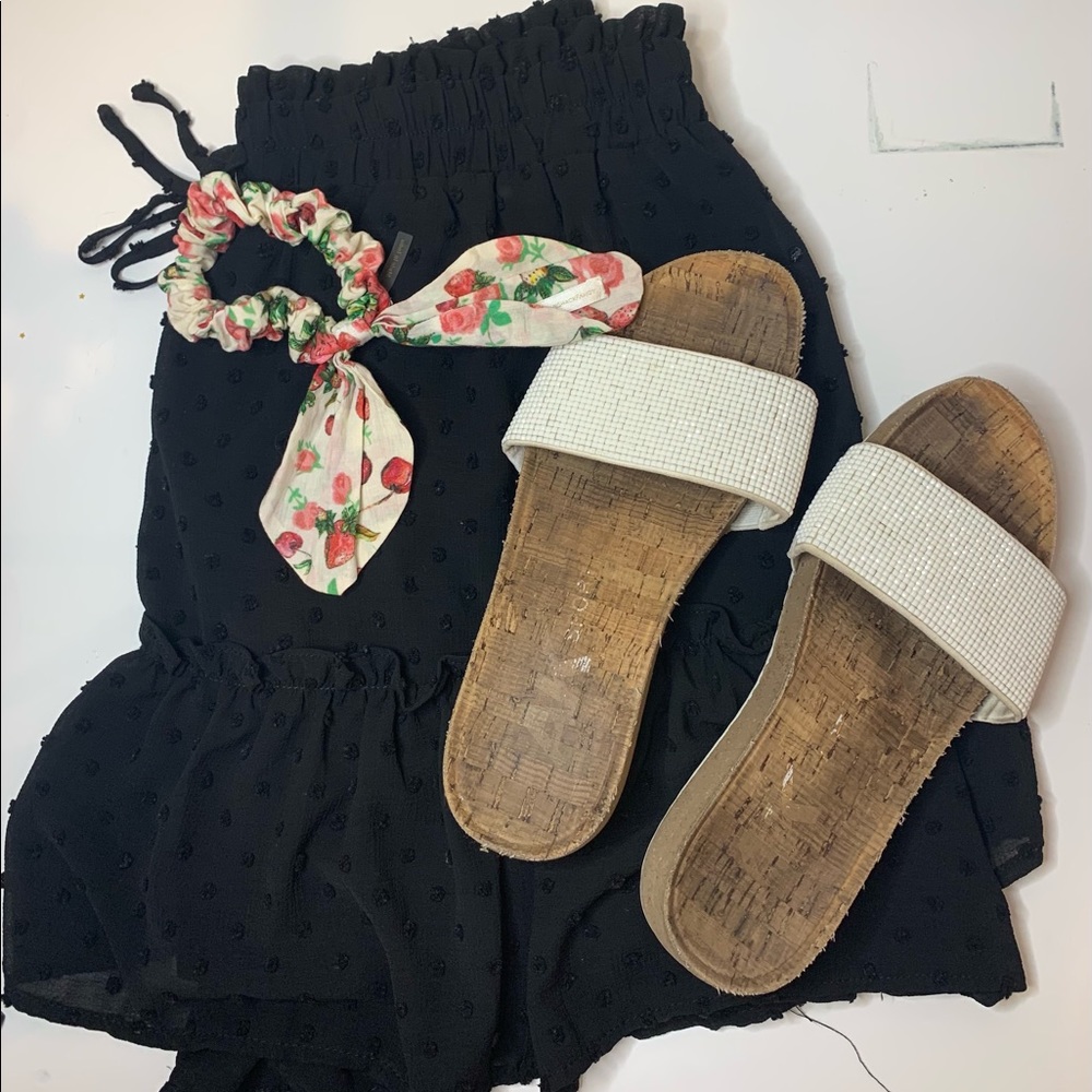 Black Pom Pom skirt!